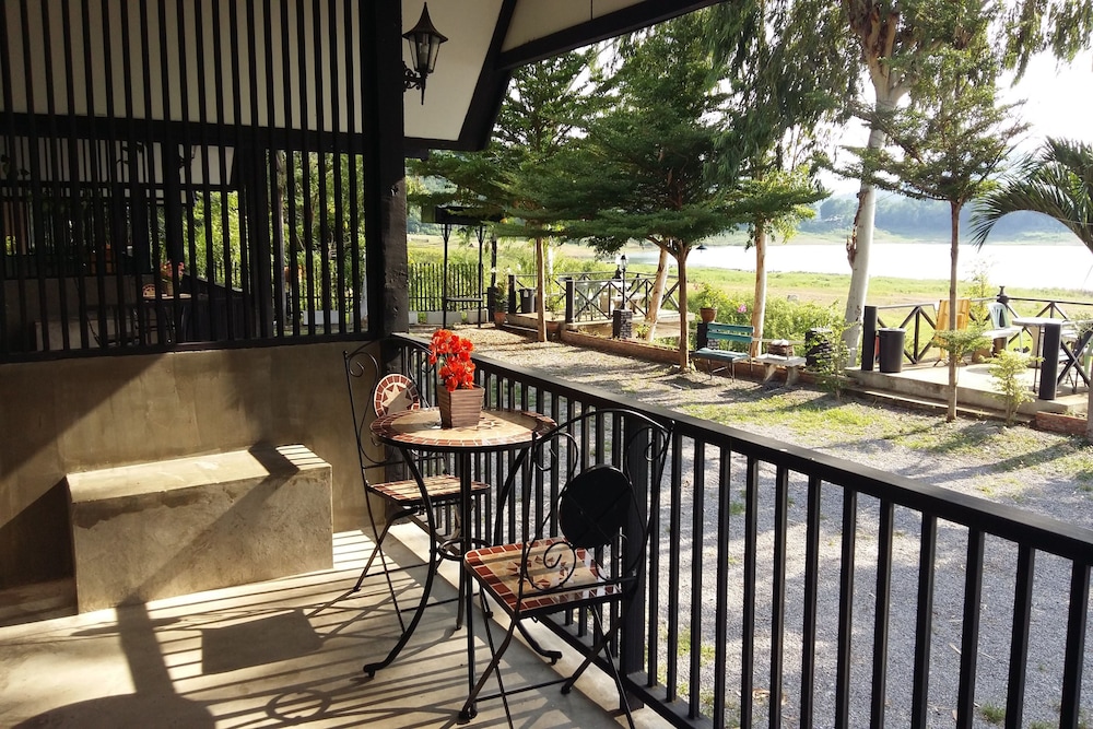 Rimkaeng Resort 30/35