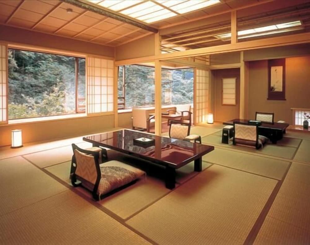 Nishiyama Onsen Keiunkan 33/40