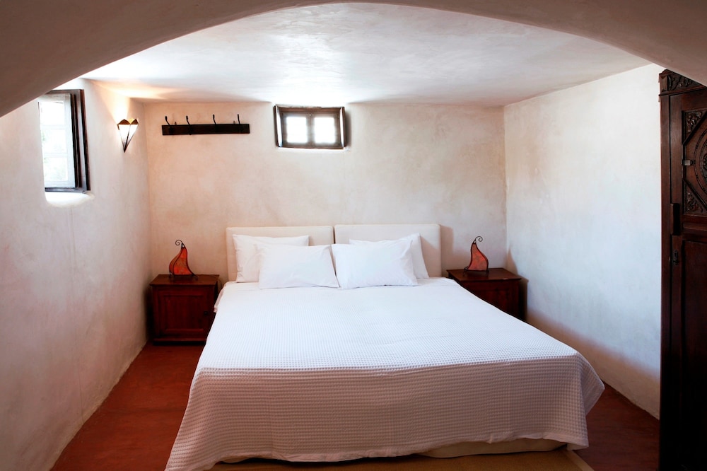 Ducato Wine Hotel And Villas 8/64
