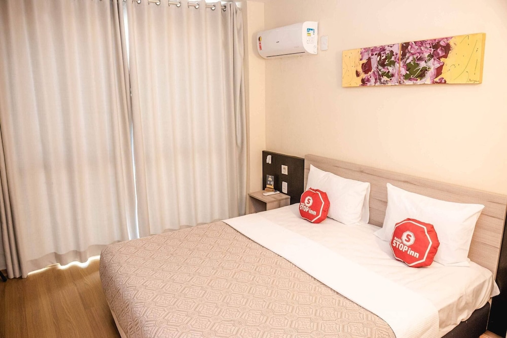 DELUXE, DOUBLE BED