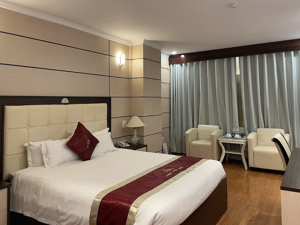 Golden Cyclo Premier Hotel Powered By Fave 11/56