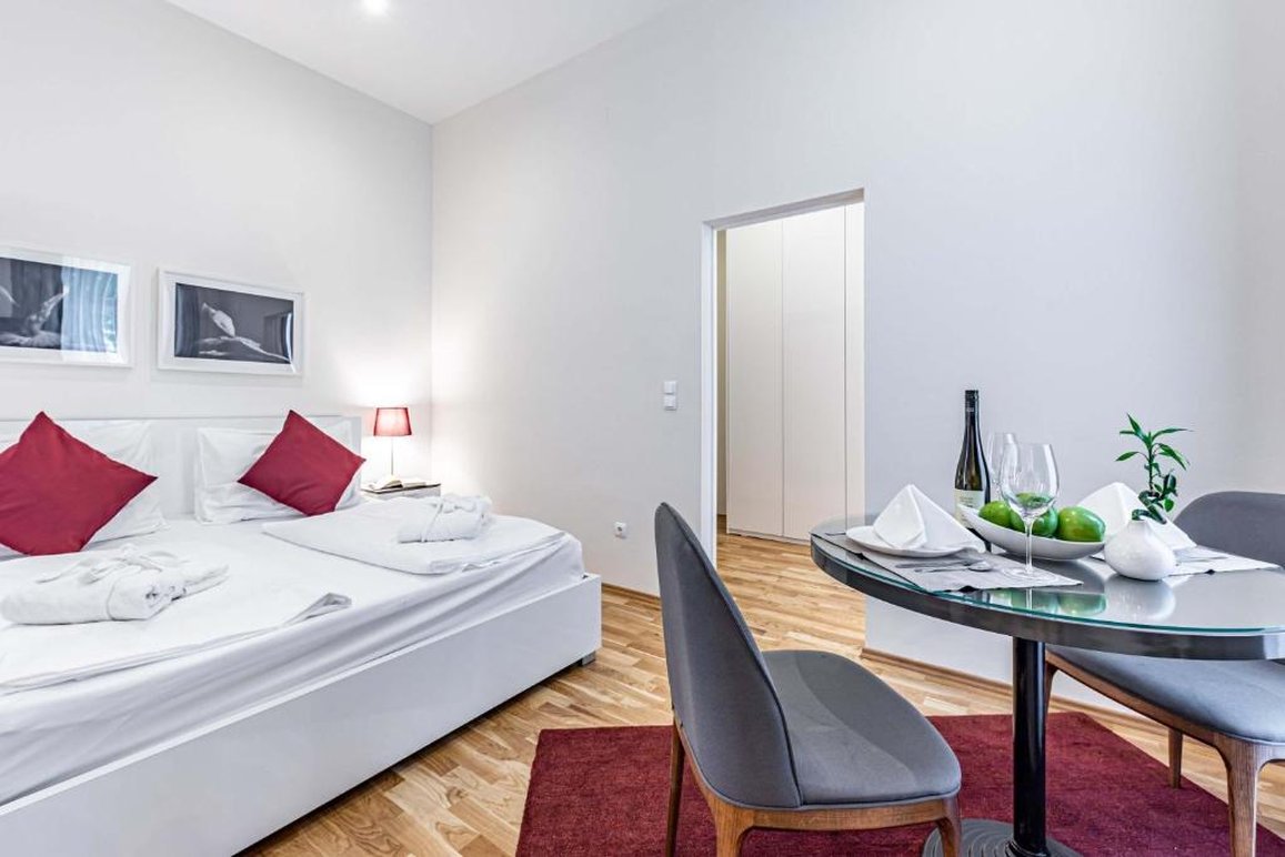 The Levante Rathaus Apartments. 16/60