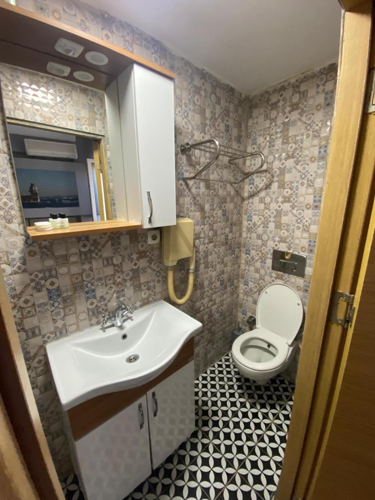 Preferred Hotel Old City 33/41