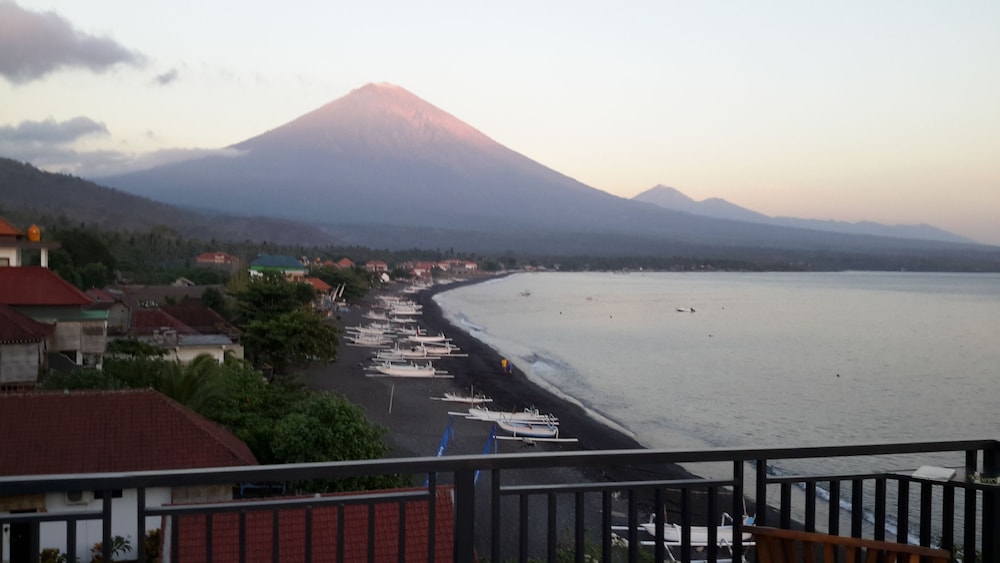 Amed Beach Villa 39/49