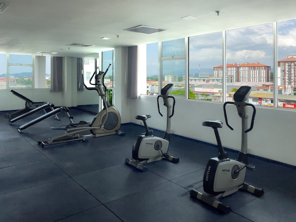 Pan Borneo Hotel Kota Kinabalu 41/66