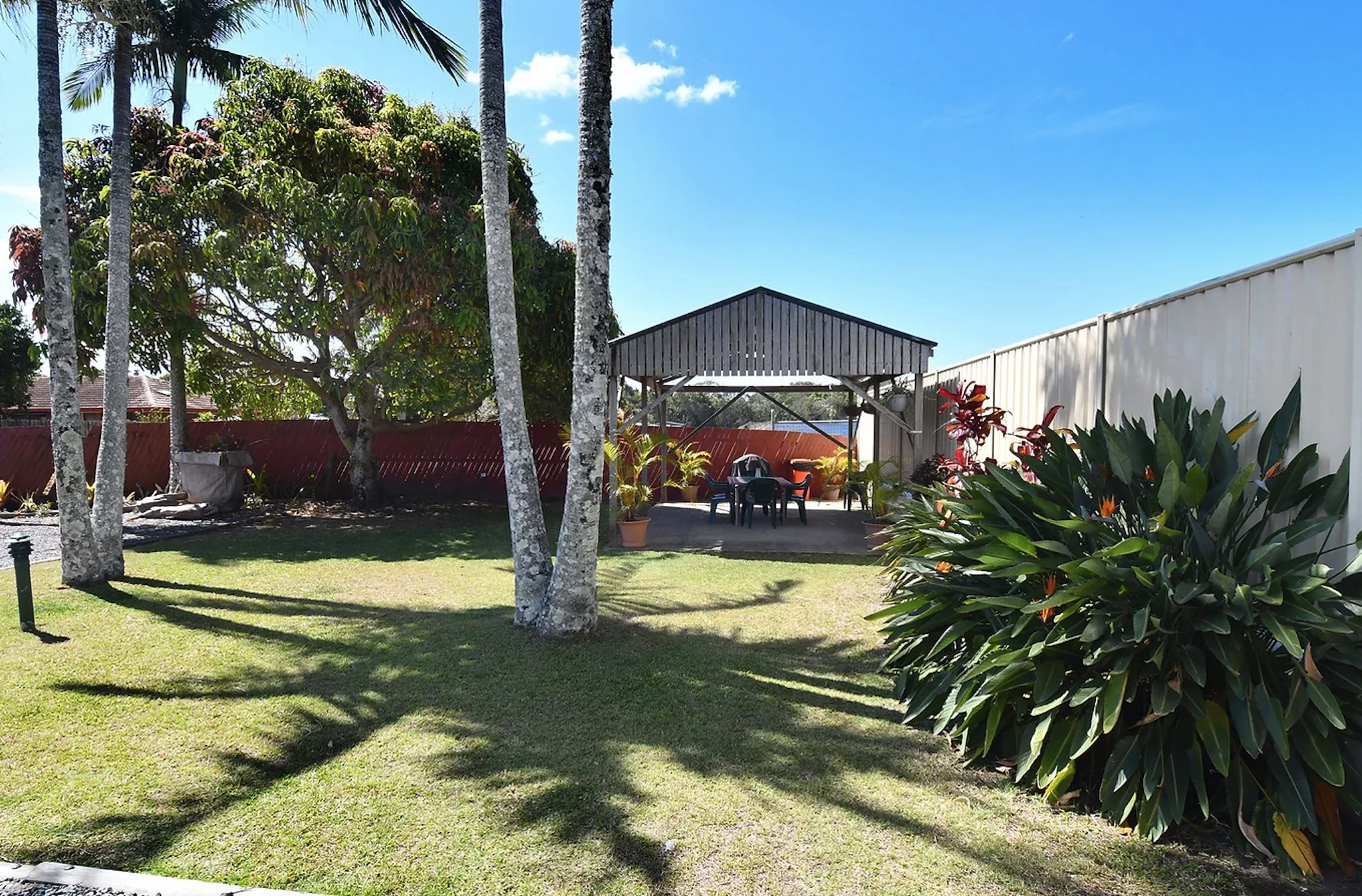 Kennedy Drive Airport Motel 40/44