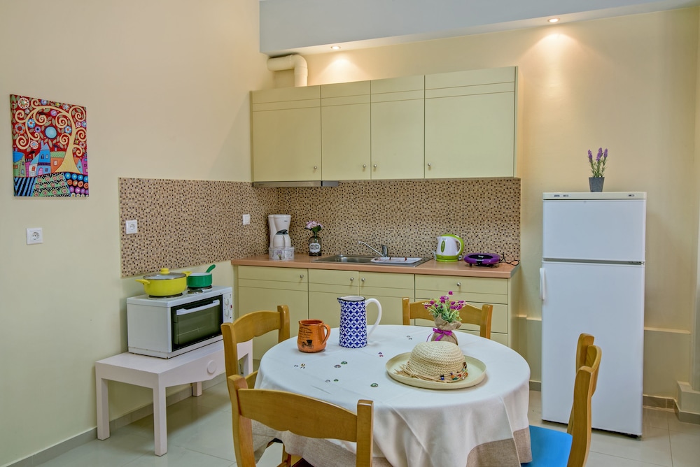 Aloe Apartments & Studios 28/44