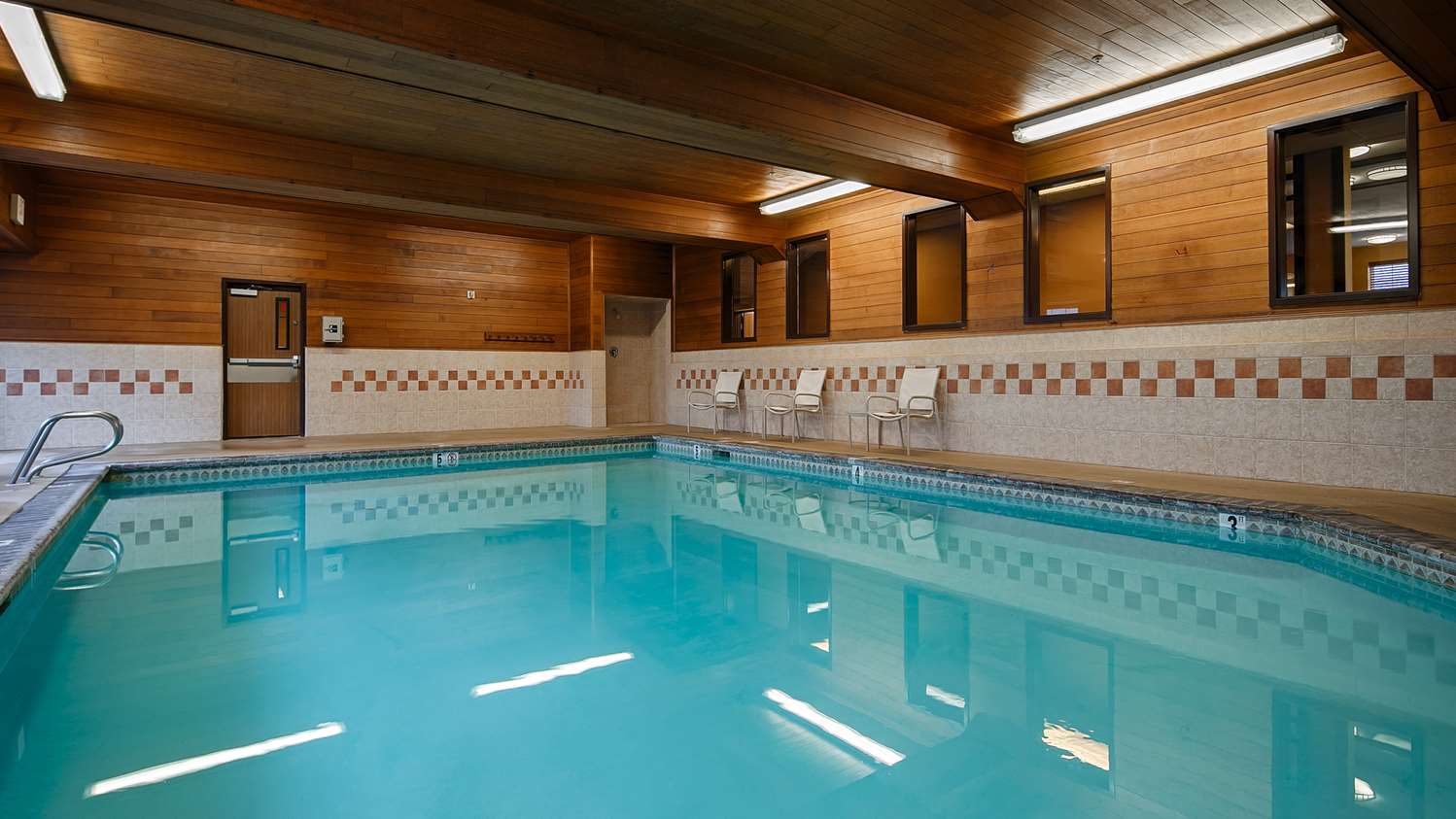 Best Western Plus Rama Inn & Suites 6/9