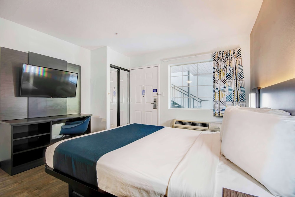 Studio 6 Extended Stay - Ocean Springs, MS 20/53