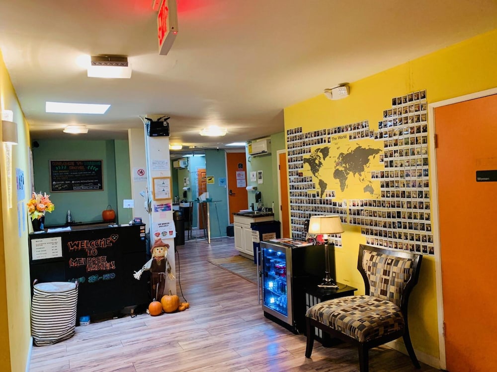 Melrose Hostel 32/48