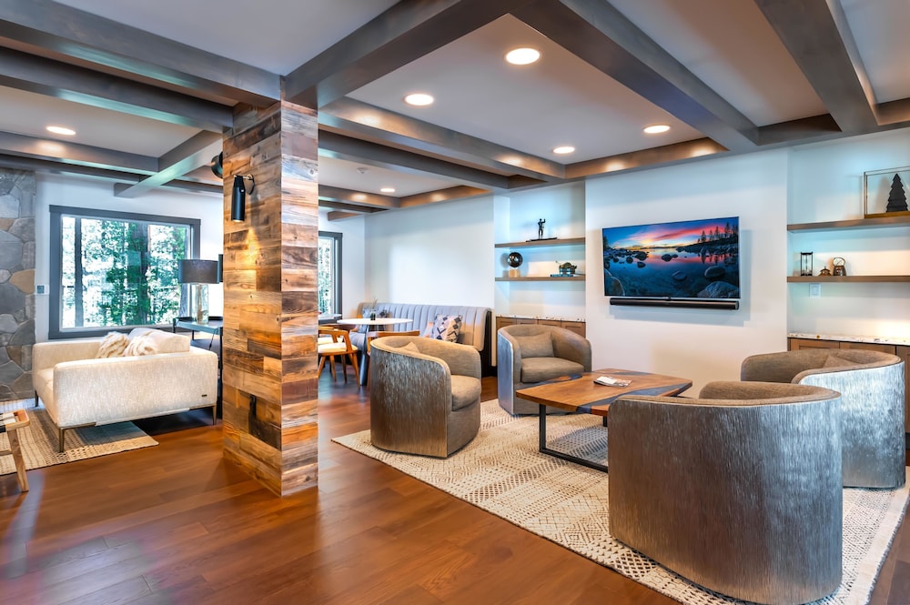 Parkside Inn at Incline 37/57