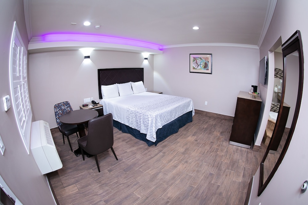 Diamond Bell Inn And Suites 37/54
