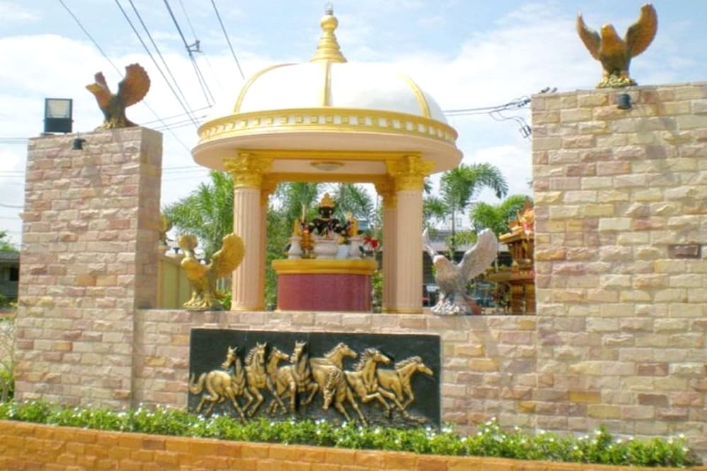 Golden House Hotel Sakaeo 9/50