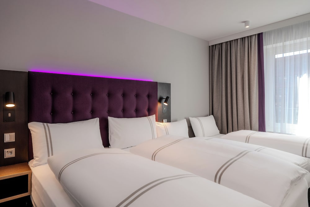 Room at Premier Inn Hannover City Centre, HANNOVER