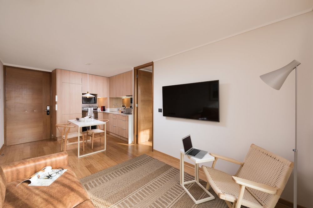 Zip Apartments 24/30