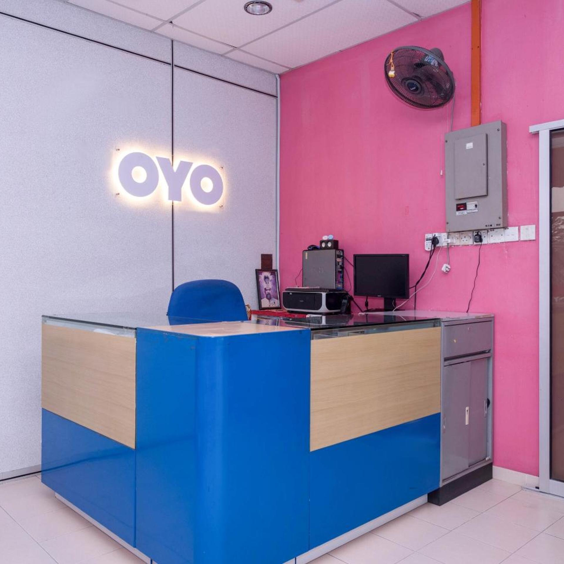 Hotel O Rg Motel 12/63