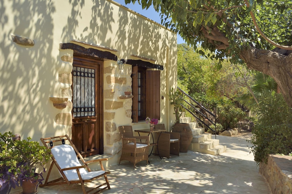 Elia Traditional Hotel & Spa in Platanias