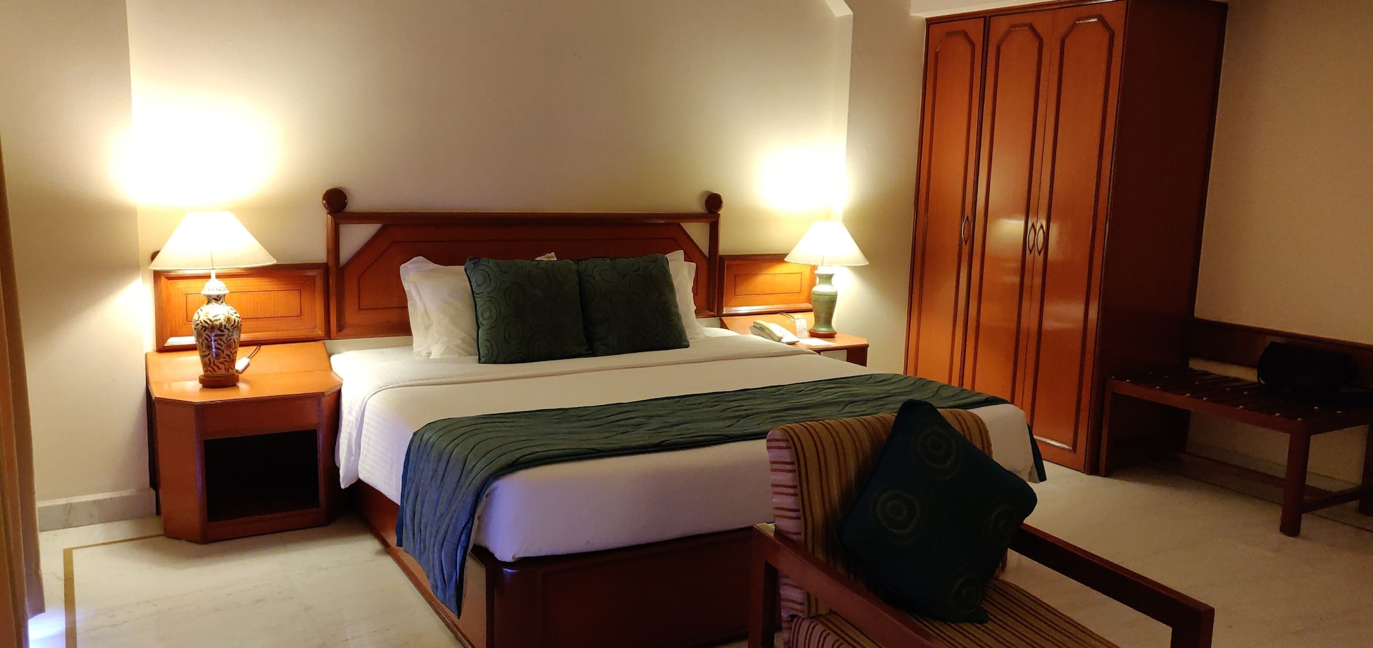 SUPERIOR, TWIN BEDS
