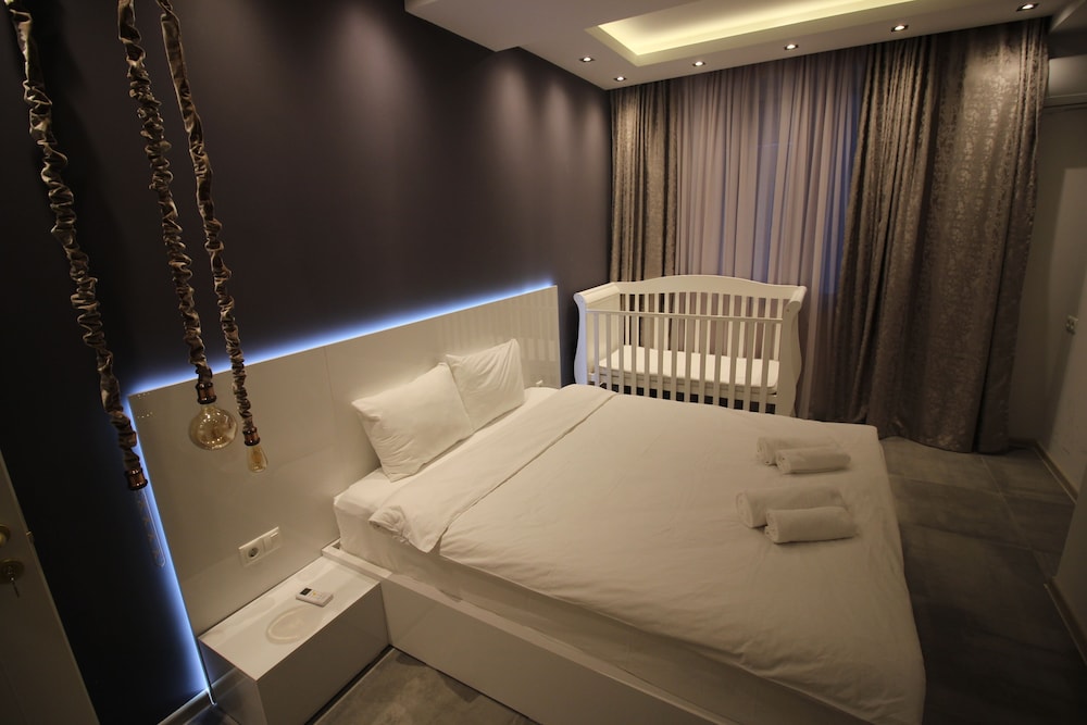 Maxela Apartments 22/50