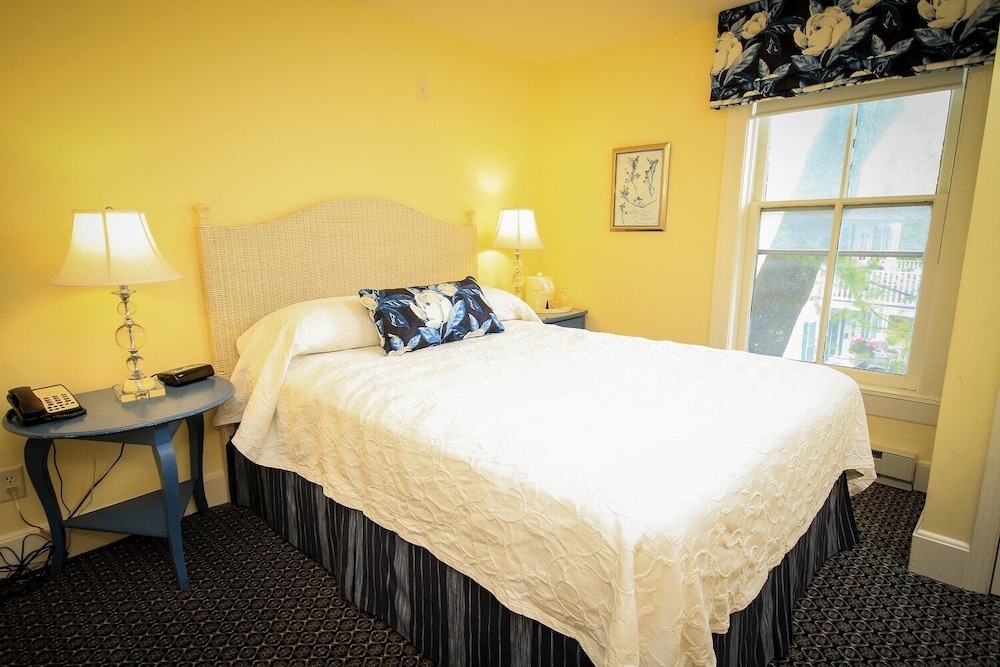 كوخ بسرير كوين، Harbour View Inn 7/10