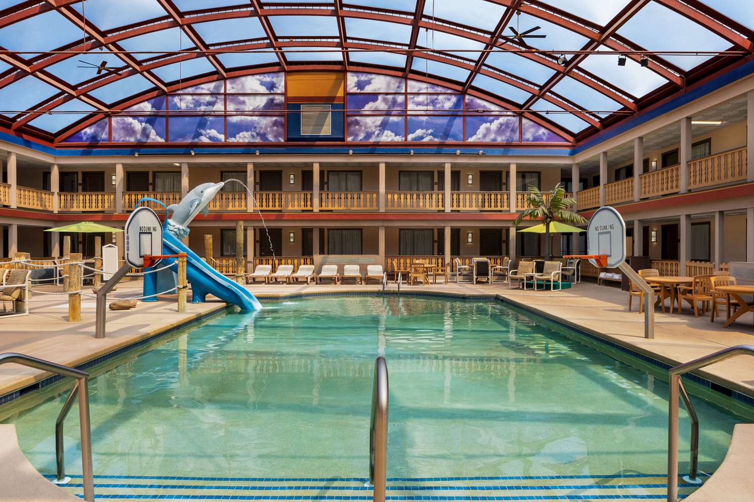 AmericInn by Wyndham La Crosse Riverfront Conference Center 30/45