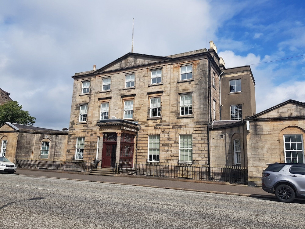 The Tontine Hotel 4/64