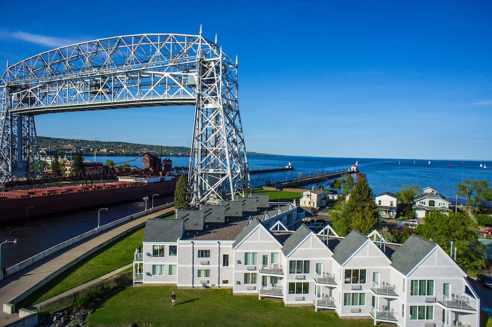 South Pier Inn 45/50