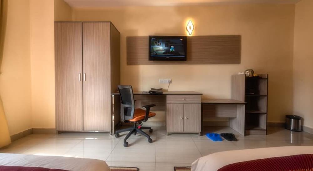 Kingston Hotel 12 - Jalan Raja Laut, KL 38/46