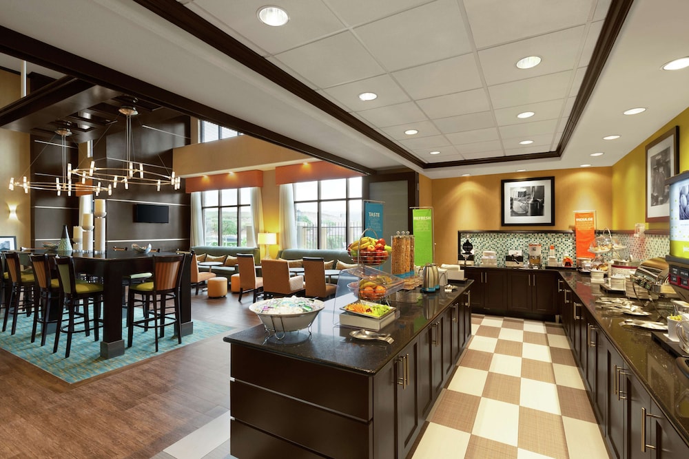 Hampton Inn & Suites By Hilton Houston/Pasadena 37/53