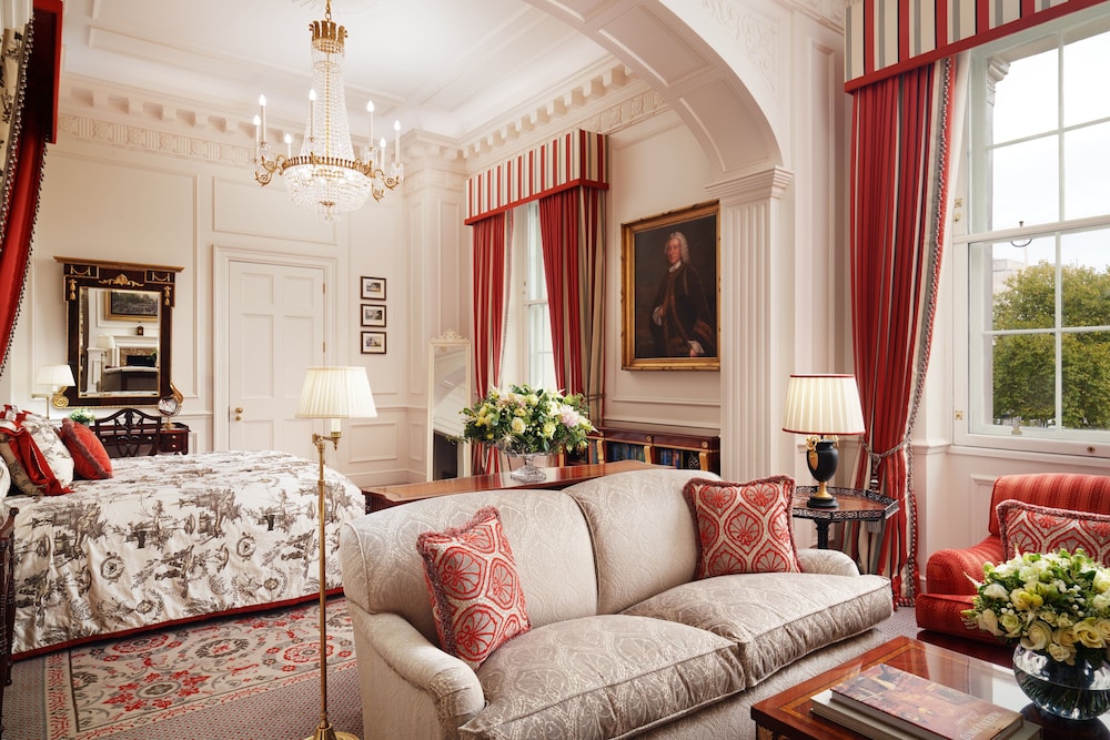 The Lanesborough 51/81