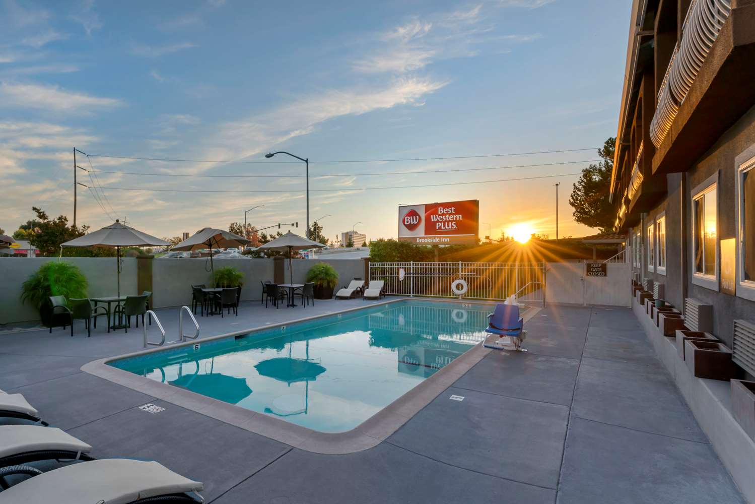 Best Western Plus Brookside Inn 56/62