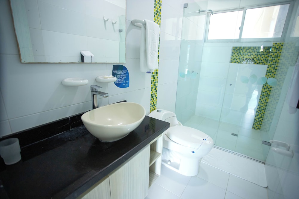 Hotel Poblado Covenas 45/50