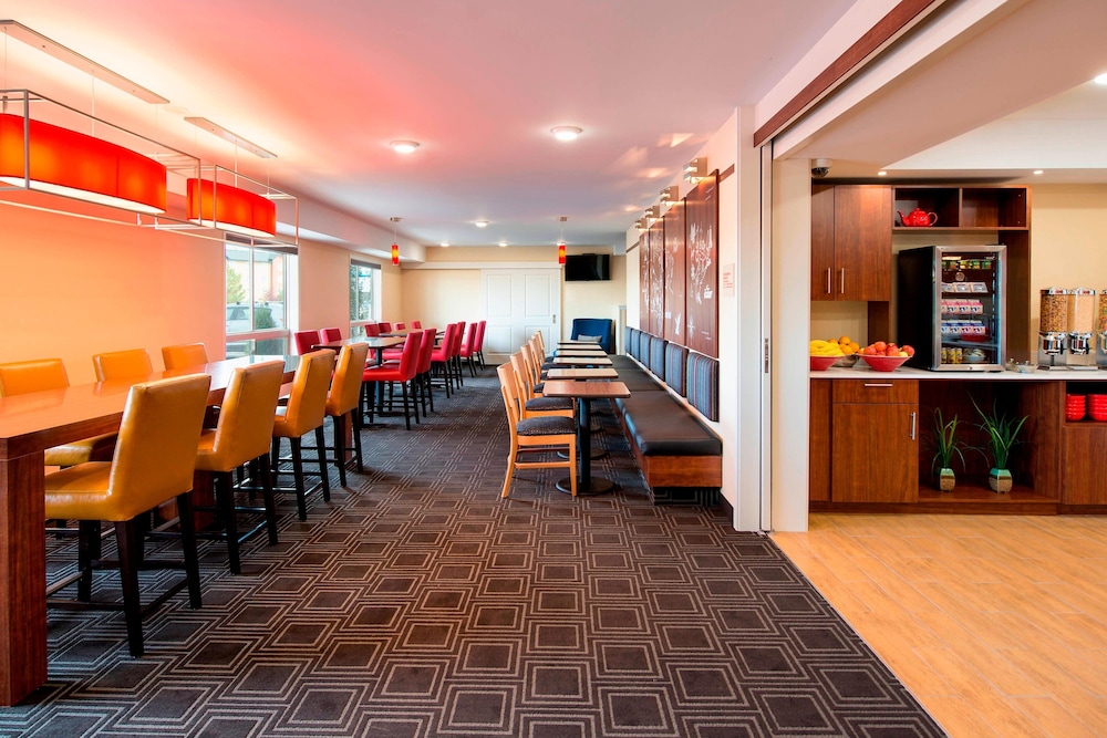 Towneplace Suites Red Deer 30/37