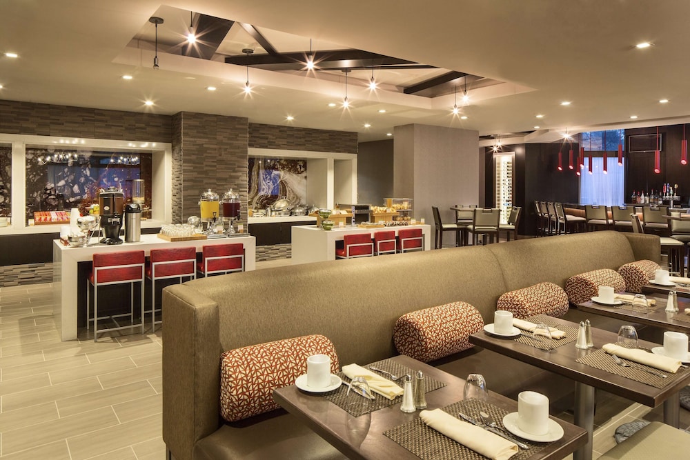 Doubletree By Hilton Hotel Largo-Washington Dc 8/57
