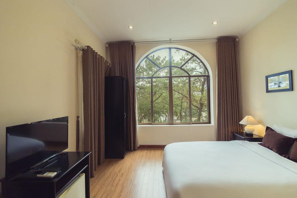 Saigon Halong Hotel 10/43