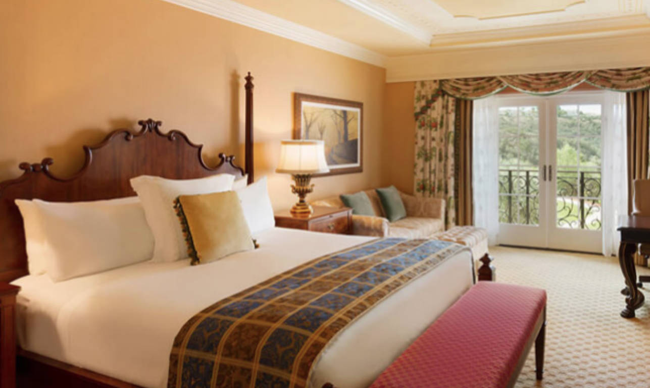 Fireside, Suite, King Bed, with View, Sofa, Terrace, Kitchenette