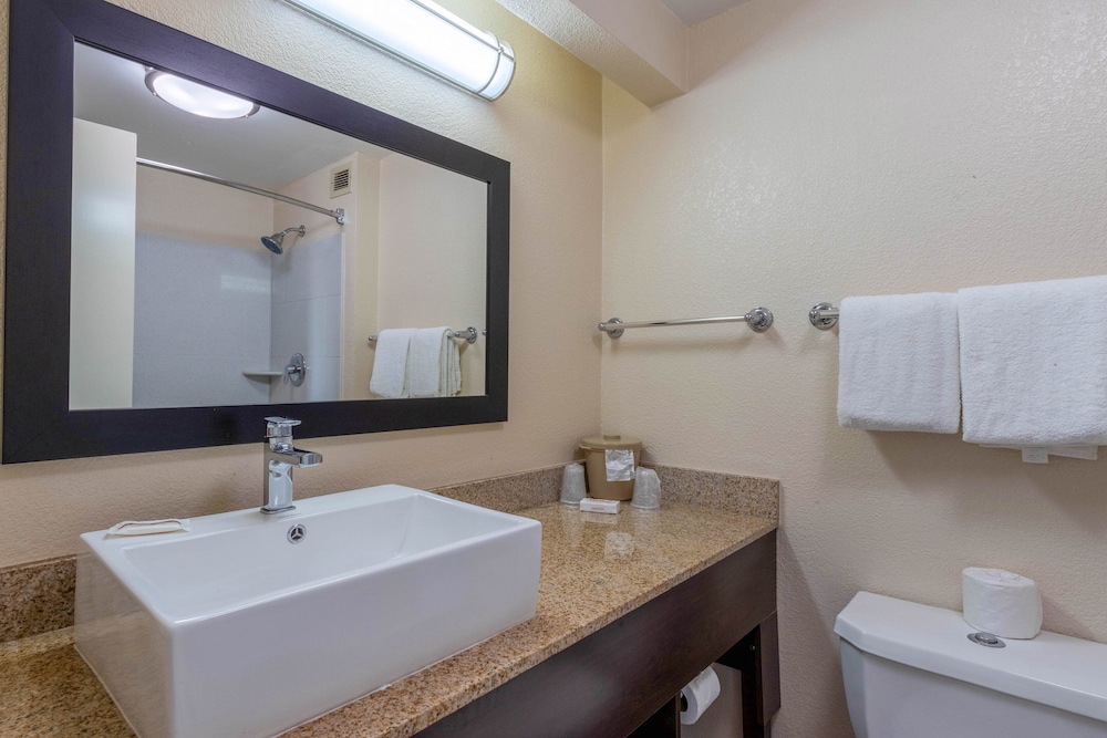 Red Roof Inn PLUS El Paso East 8/29