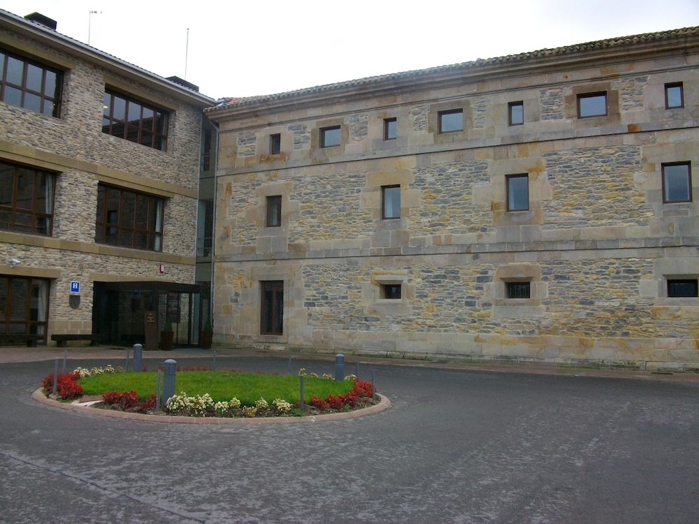 Parador De Argomaniz 57/60