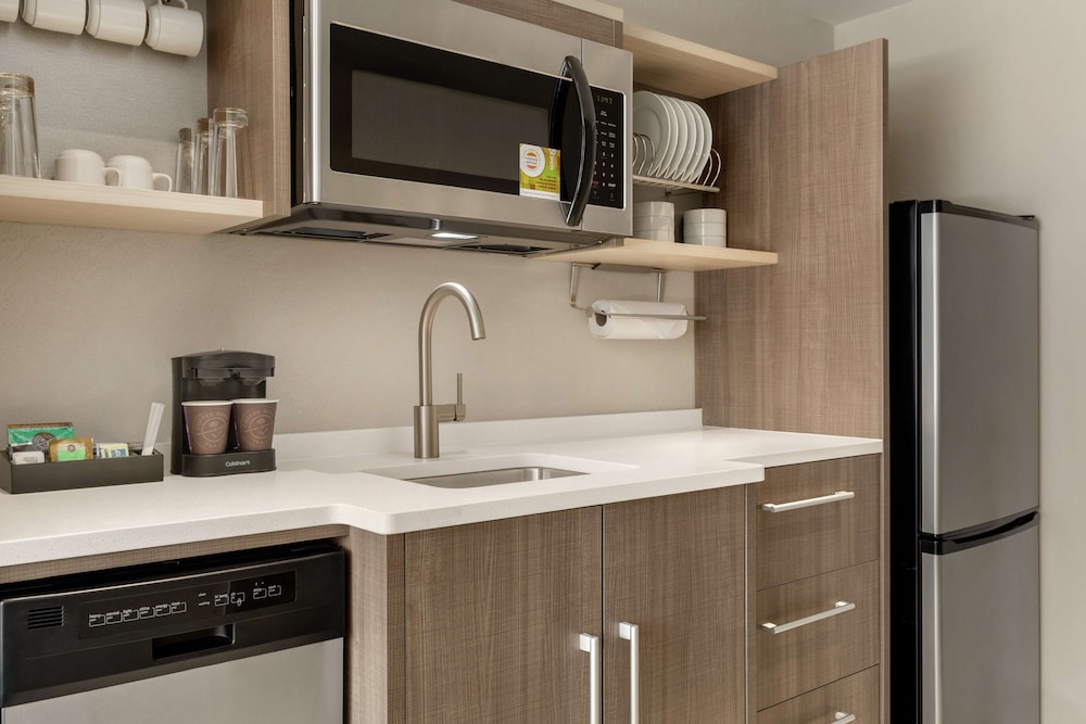 Home2 Suites By Hilton Chicago River North 7/55