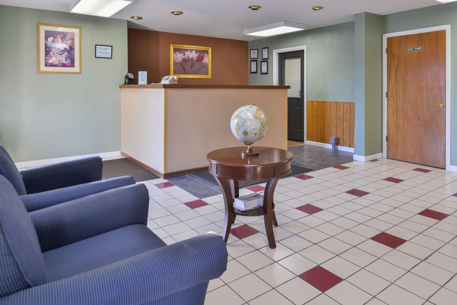 Americas Best Value Inn Decatur In 32/39