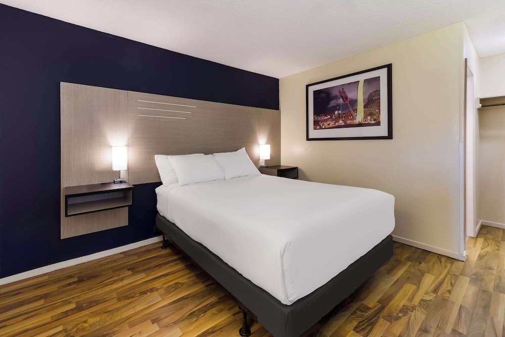 Room, King Bed