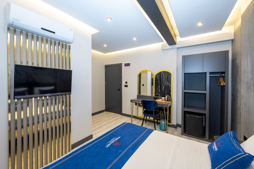 Paradise Airport Hotel 39/53