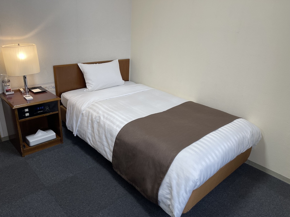 Shinjuku Urban Hotel 31/61