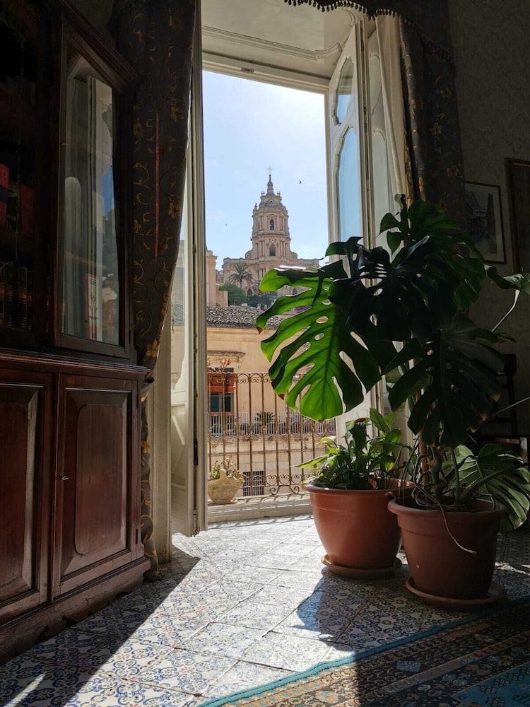 PALAZZO IL CAVALIERE B&B DE CHARME 58/68