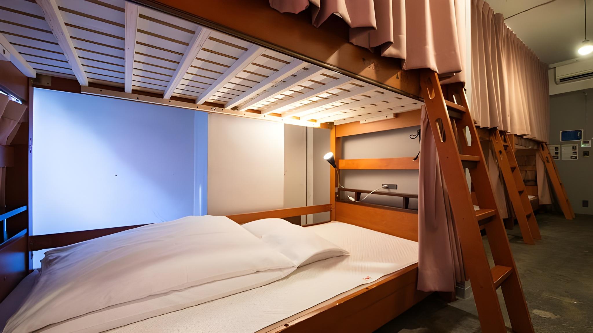 Female Dorm, Female Only, 6 Beds