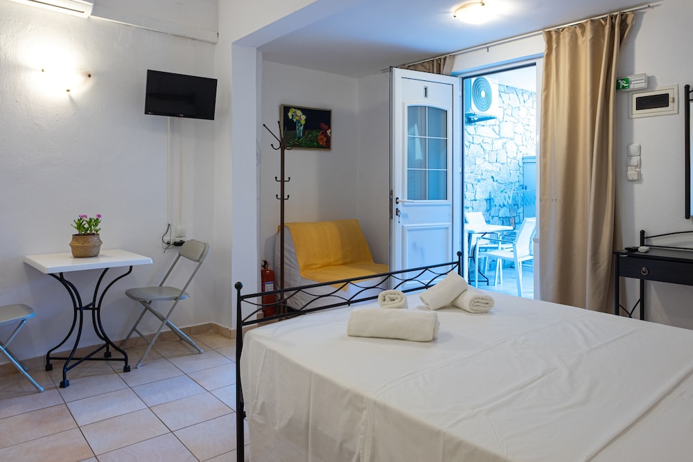 Hotel Polydoros 9/44