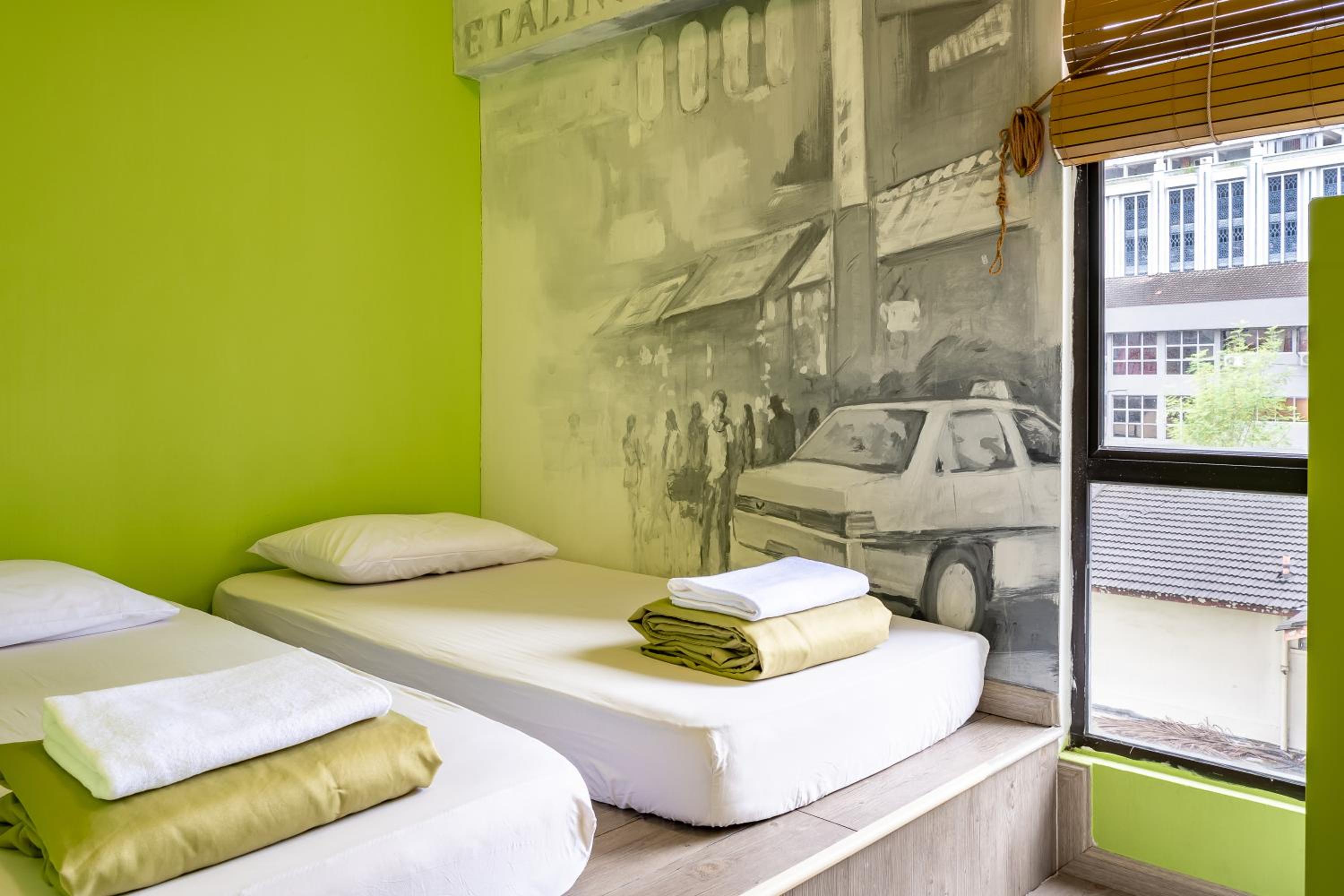 Pod, Double Bed