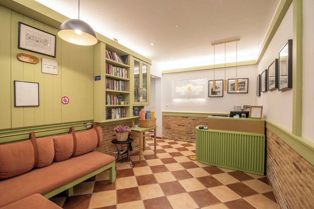 Saronis Hotel 25/50