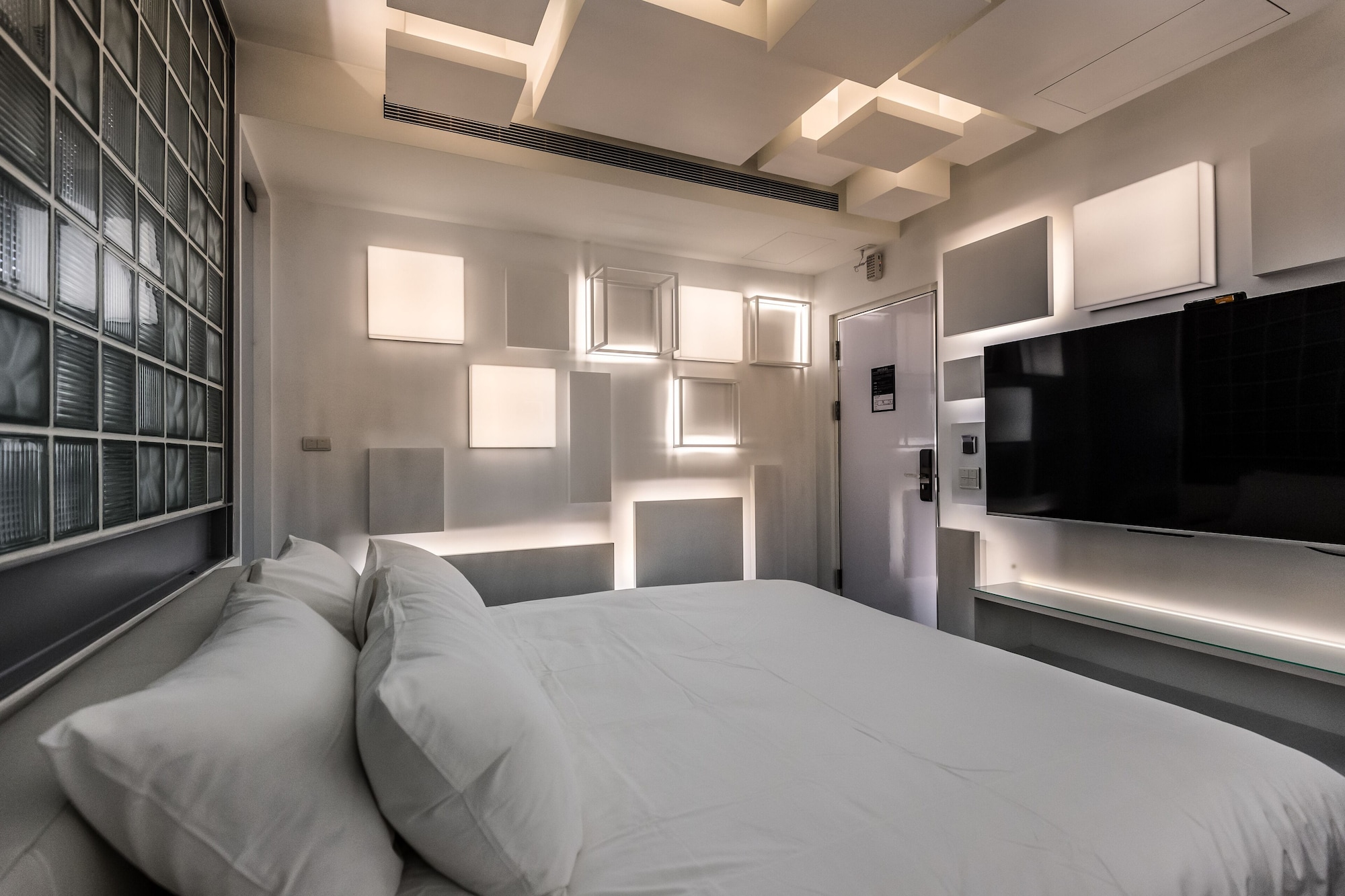 IGLOO, DOUBLE BED
