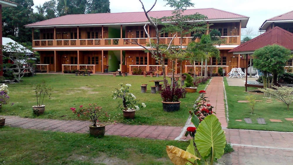 Purnama Beach Resort 20/67